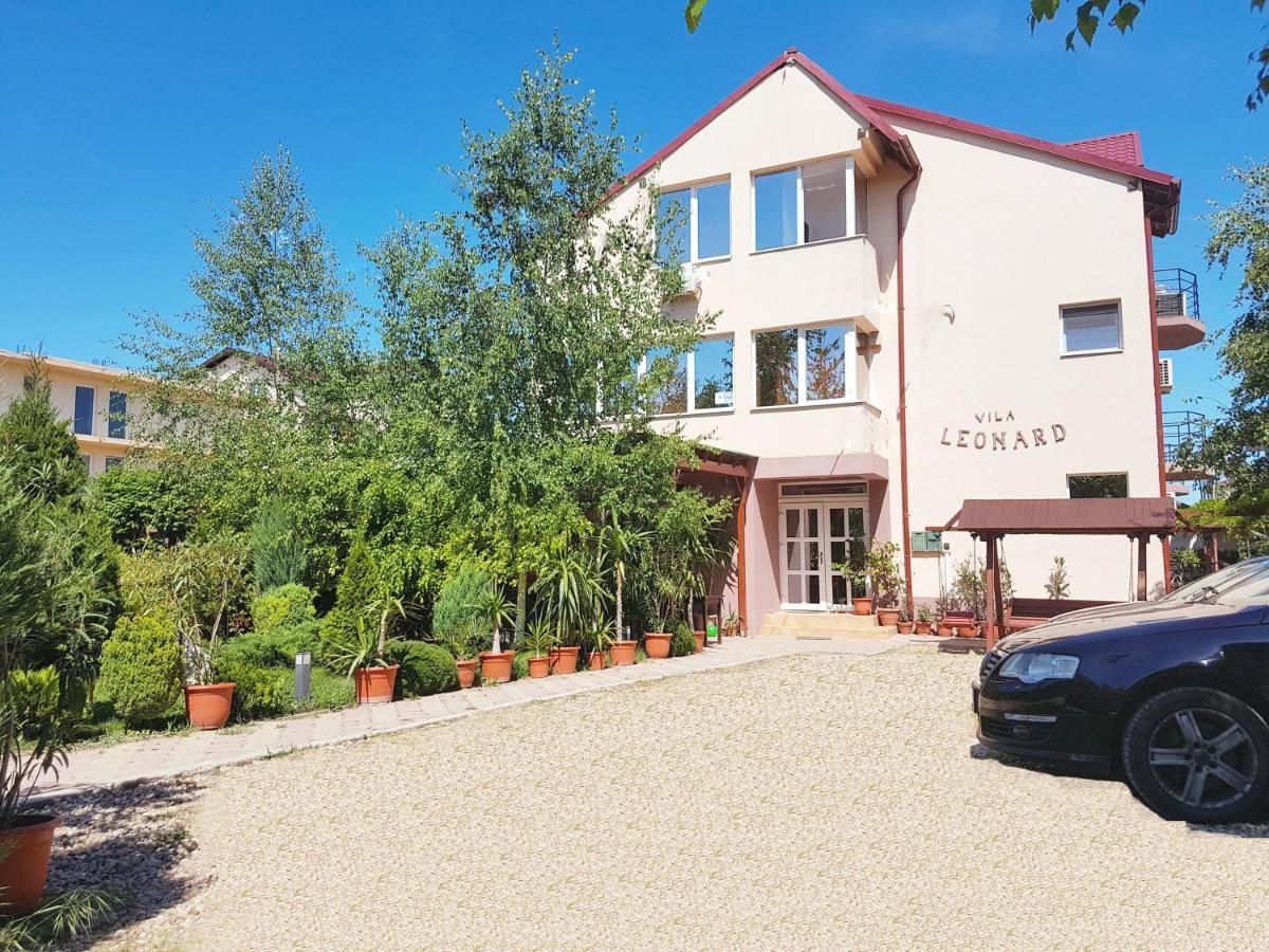 Vila Leonard Hotel Costinesti Exterior photo